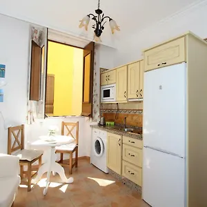 https://apartamentosmalaga.es-andalucia.com